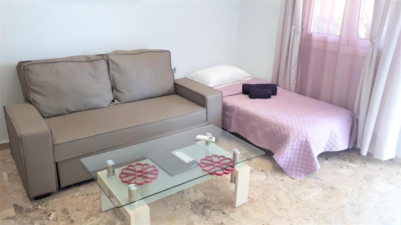 Iris Apartment Near Corfu Town Kontokali Exterior photo