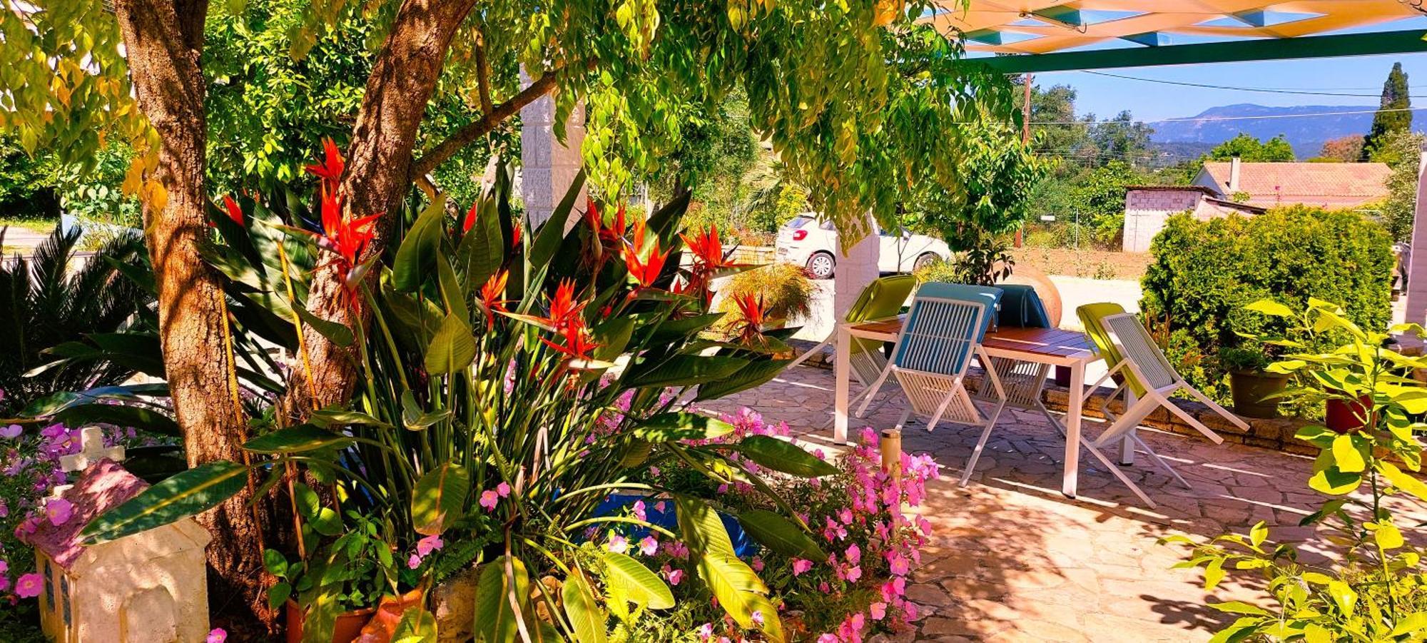 Iris Apartment Near Corfu Town Kontokali Exterior photo